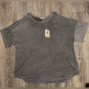 NWT Easel Charcoal Short Sleeve Cold Shoulder Tee